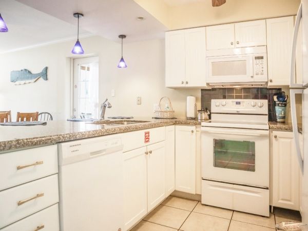 Short Walk to Beach Fort Myers Vacation Home Private Pool