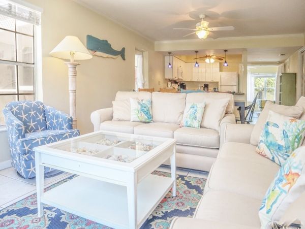 Short Walk to Beach Fort Myers Vacation Home Private Pool