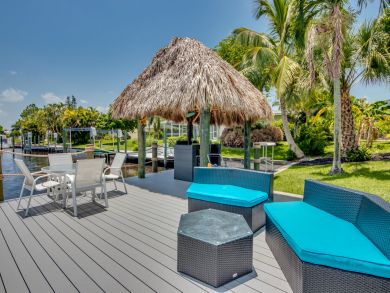 Cape Coral 4 Bedroom Vacation Home with Hot Tub - Sleeps 6