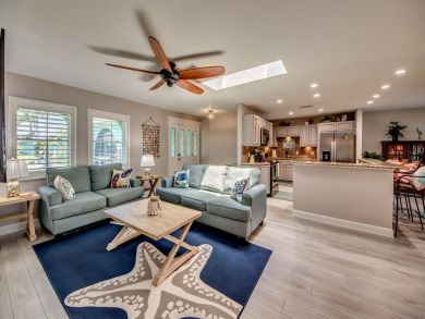 Cape Coral 4 Bedroom Vacation Home with Hot Tub - Sleeps 6