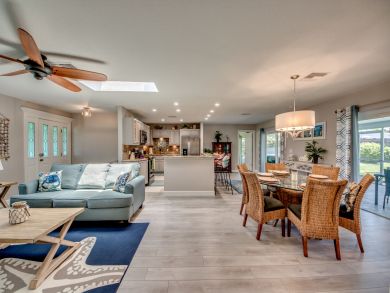 Cape Coral 4 Bedroom Vacation Home with Hot Tub - Sleeps 6