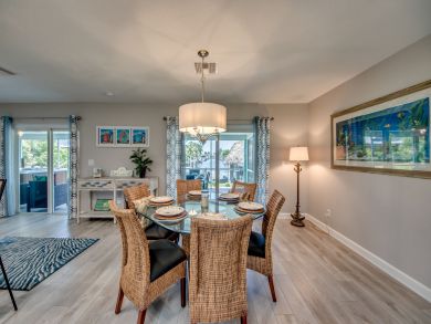 Cape Coral 4 Bedroom Vacation Home with Hot Tub - Sleeps 6