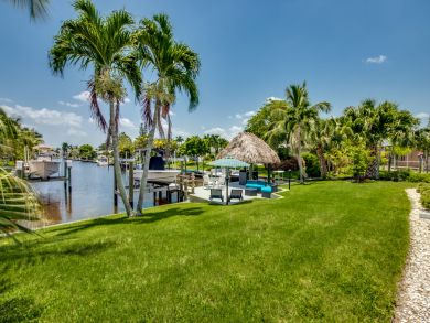 Cape Coral 4 Bedroom Vacation Home with Hot Tub - Sleeps 6