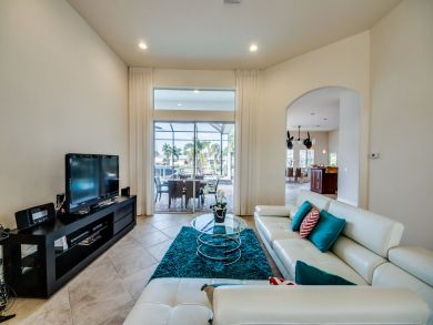 Cape Coral Home 921139