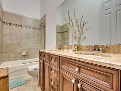Cape Coral Home 921139
