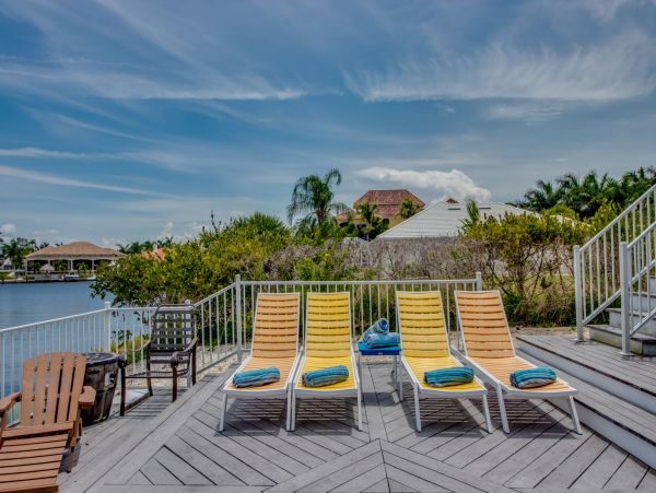 Cape Coral Vacation Home Five Bedroom Canal Views