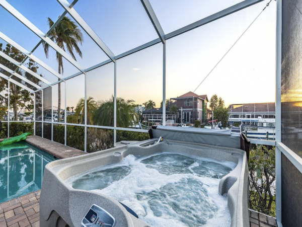 Cape Coral Luxury Vacation Pool Home Sleeps 14