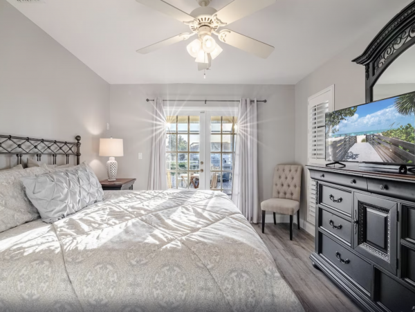 Cape Coral Luxury Vacation Pool Home Sleeps 14