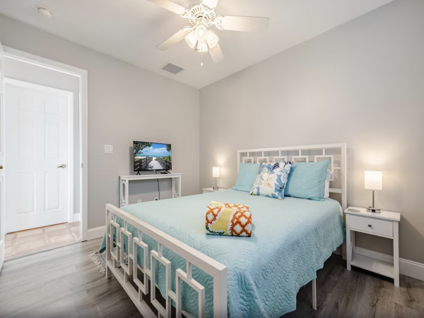 Cape Coral Luxury Vacation Pool Home Sleeps 14