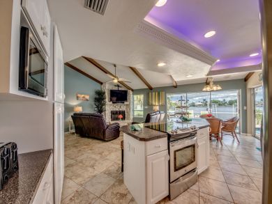 Cape Coral Home 921144