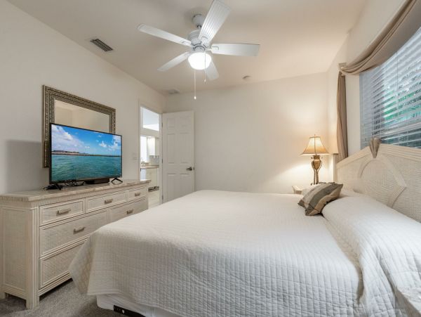 Cape Coral Home 921148