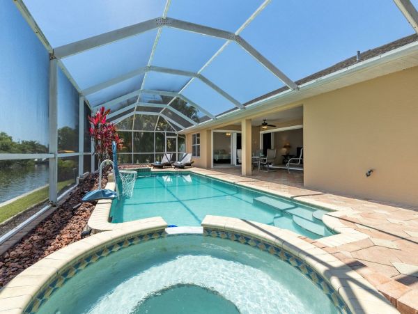Cape Coral Home 921148