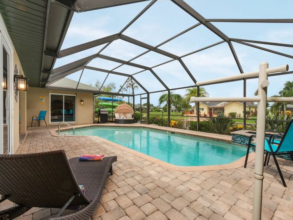 Cape Coral Spacious Luxury Home With Gulf Access - 8 Guests