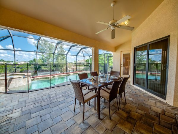 Cape Coral Vacation Home Five Bedrooms & Private Caged Pool