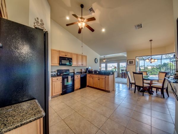 Cape Coral Vacation Home Five Bedrooms & Private Caged Pool