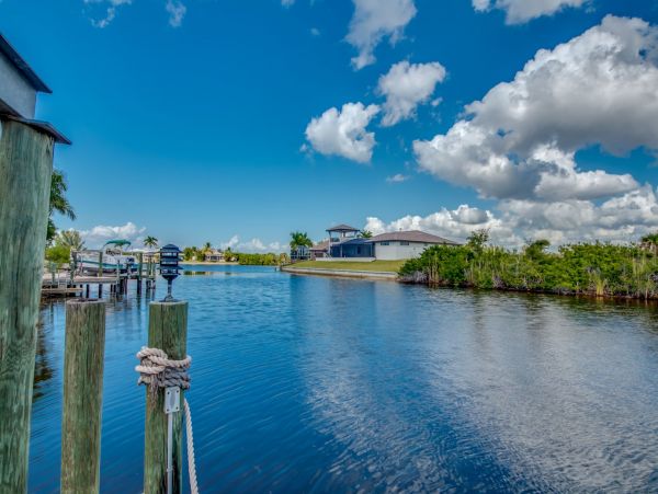 Cape Coral Vacation Home Five Bedrooms & Private Caged Pool