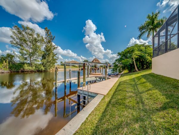 Cape Coral Vacation Home Five Bedrooms & Private Caged Pool