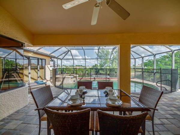 Cape Coral Vacation Home Five Bedrooms & Private Caged Pool