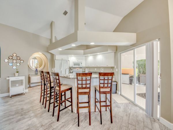 Canal Views Cape Coral Luxury Vacation Pool Home Sleeps 8