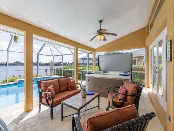Cape Coral Vacation Home With Private Pool Sleeps 8 Guests