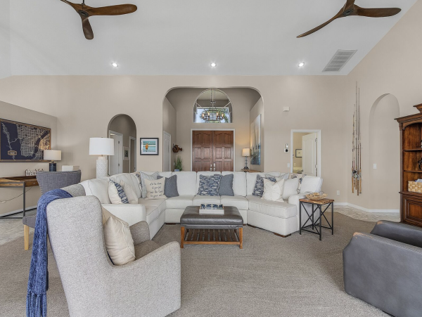 NEW ARRIVAL Luxury Cape Coral Waterside Vacation Home