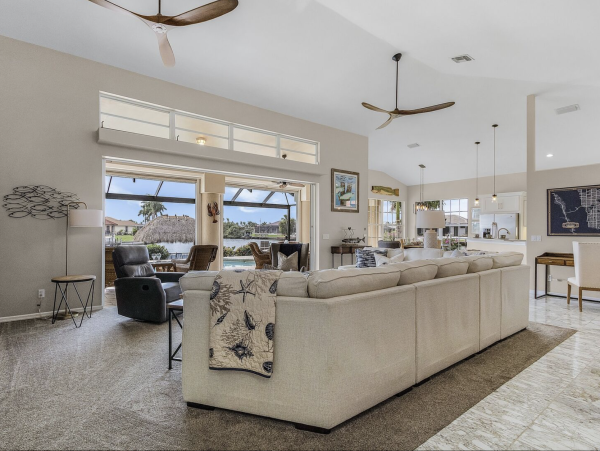 NEW ARRIVAL Luxury Cape Coral Waterside Vacation Home