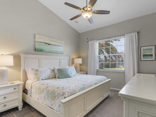NEW ARRIVAL Luxury Cape Coral Waterside Vacation Home