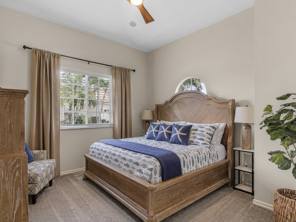 NEW ARRIVAL Luxury Cape Coral Waterside Vacation Home