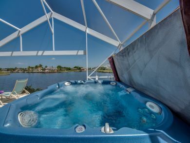 Cape Coral 3 Bedroom Vacation Rental Villa with Pool & Dock