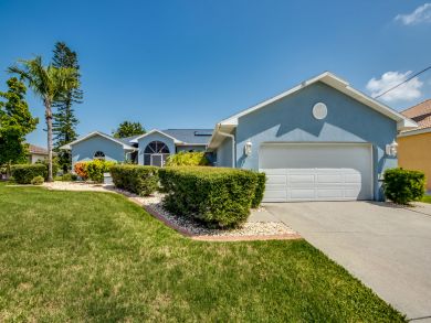 Cape Coral 3 Bedroom Vacation Rental Villa with Pool & Dock