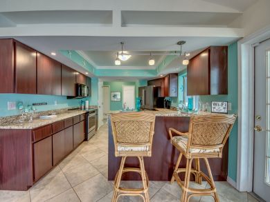 Cape Coral 3 Bedroom Vacation Rental Villa with Pool & Dock