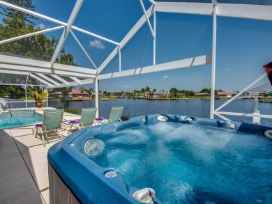 Cape Coral 3 Bedroom Vacation Rental Villa with Pool & Dock