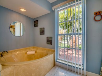 Cape Coral Vacation Home with Boat Dock and Lift 3 Bedrooms