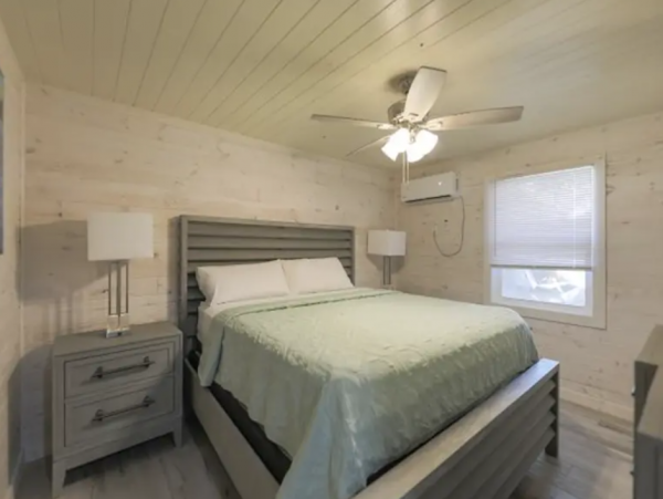 Lovely Captiva Vacation Cottage with 2 Bedrooms Sleeps 4