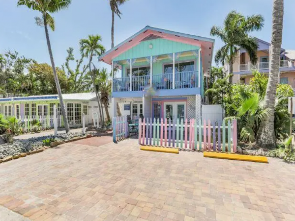 Charming Captiva Vacation Rental One Bedroom