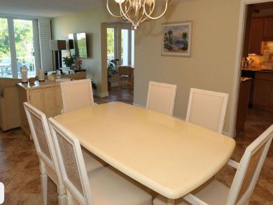 Sanibel Vacation Condo Sleeps Six Guests.