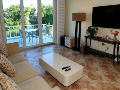 Sanibel Vacation Condo Sleeps Six Guests.