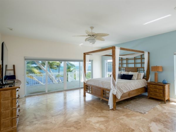 Islamorada Five Bedroom Beachfront Vacation Home