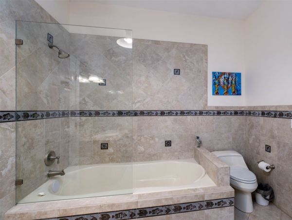 Islamorada Five Bedroom Beachfront Vacation Home