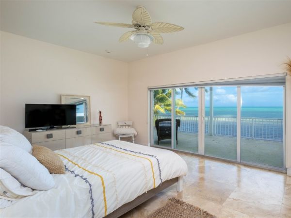 Islamorada Five Bedroom Beachfront Vacation Home