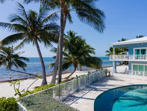 Islamorada Five Bedroom Beachfront Vacation Home