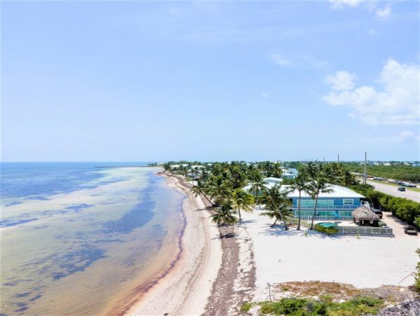 Islamorada Five Bedroom Beachfront Vacation Home