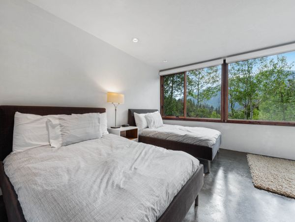 Mountain Views Vail Vacation Home Sleeps Eight Guests.