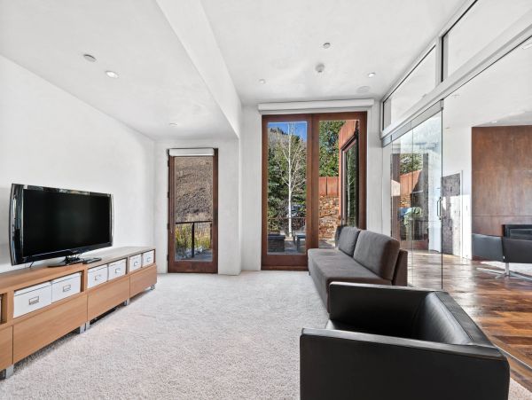 Mountain Views Vail Vacation Home Sleeps Eight Guests.