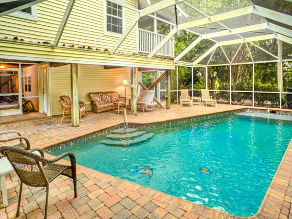 Captiva Island Luxury Vacation Accommodation Walk to Beach