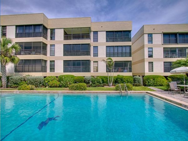 Sanibel Luxury Vacation Accommodation on Beach