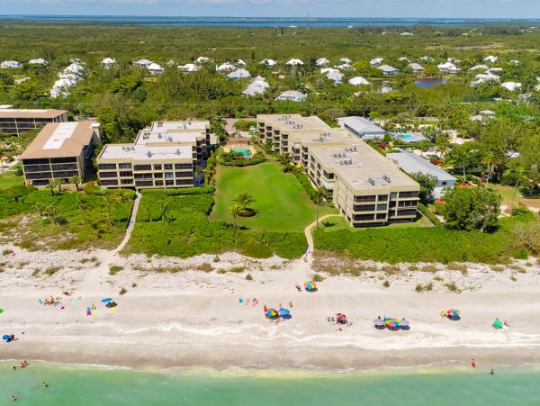 Sanibel Luxury Vacation Accommodation on Beach