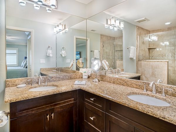 Sanibel Luxury Vacation Accommodation on Beach