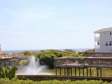 Santa Rosa Beach Vacation Condo Sleeps Eight Guests.