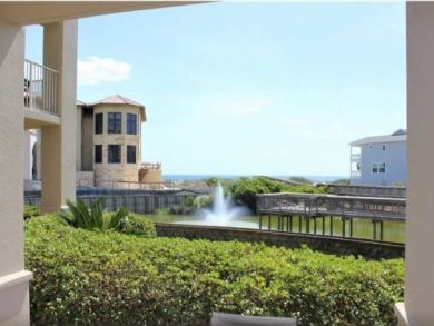 Santa Rosa Beach Vacation Condo Sleeps Eight Guests.